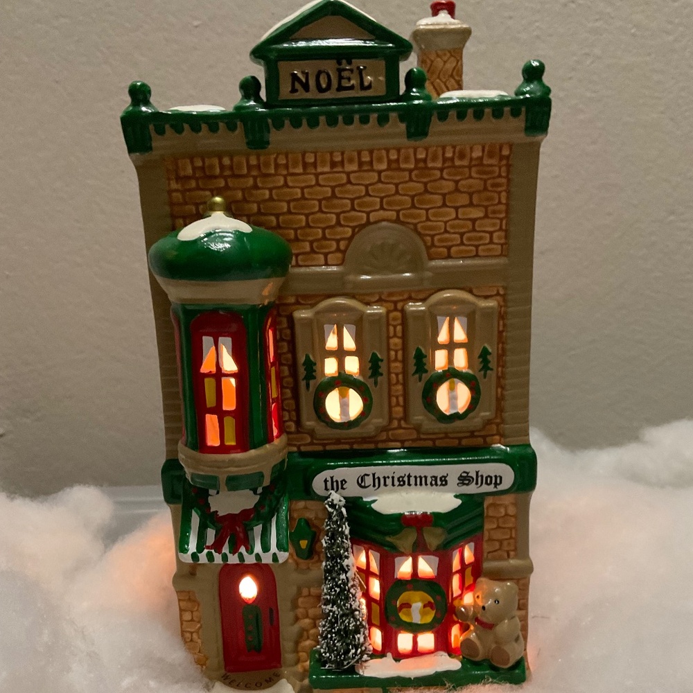 Dept 56 Original Snow Village Christmas Shop